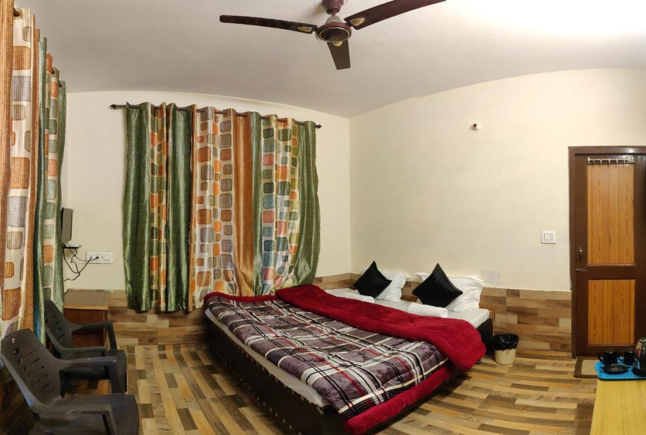 Moustache Mcleodganj Pansiyon McLeod Ganj Dış mekan fotoğraf